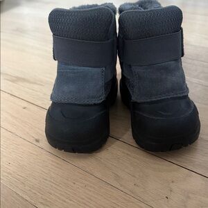 The North Face Kids Gray and Black Snow Boots